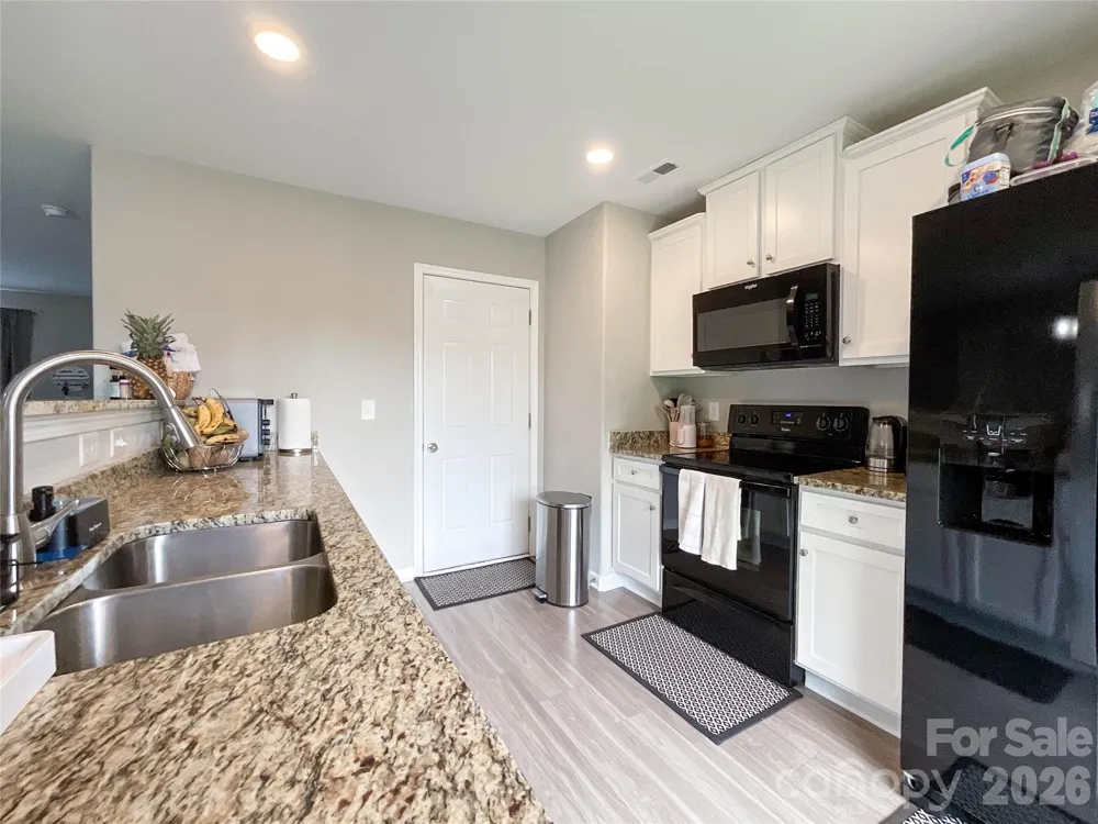 3005 Chatuge Court Charlotte, NC 28214