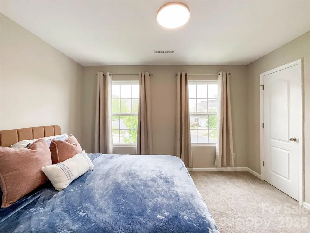 3005 Chatuge Court Charlotte, NC 28214