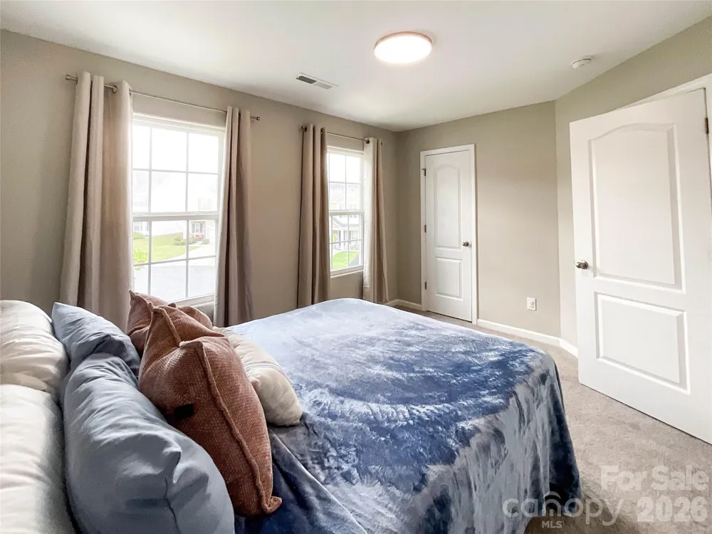 3005 Chatuge Court Charlotte, NC 28214