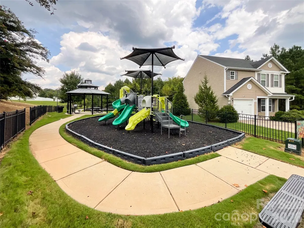 3005 Chatuge Court Charlotte, NC 28214