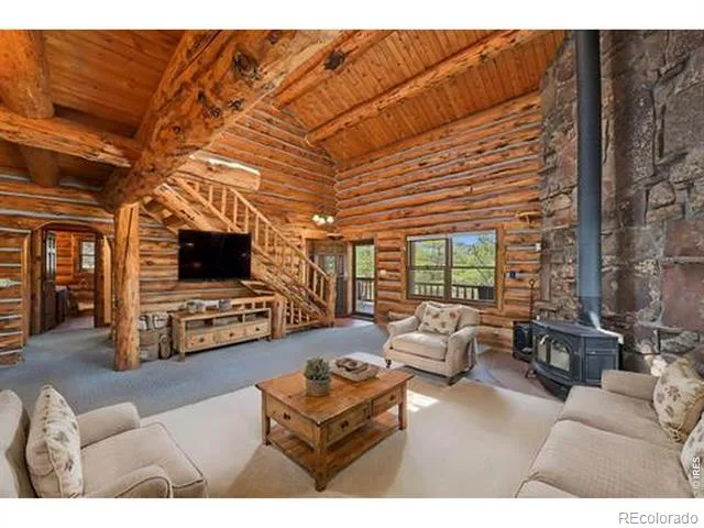 788 Pioneer Road Lyons, CO 80540