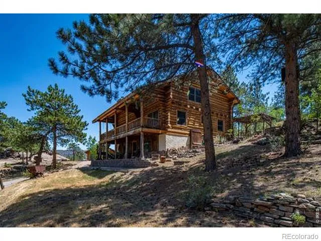788 Pioneer Road Lyons, CO 80540
