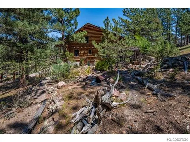 788 Pioneer Road Lyons, CO 80540