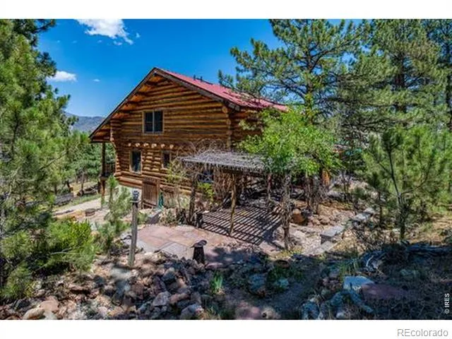 788 Pioneer Road Lyons, CO 80540