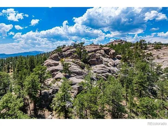 788 Pioneer Road Lyons, CO 80540