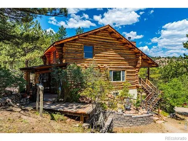 788 Pioneer Road Lyons, CO 80540