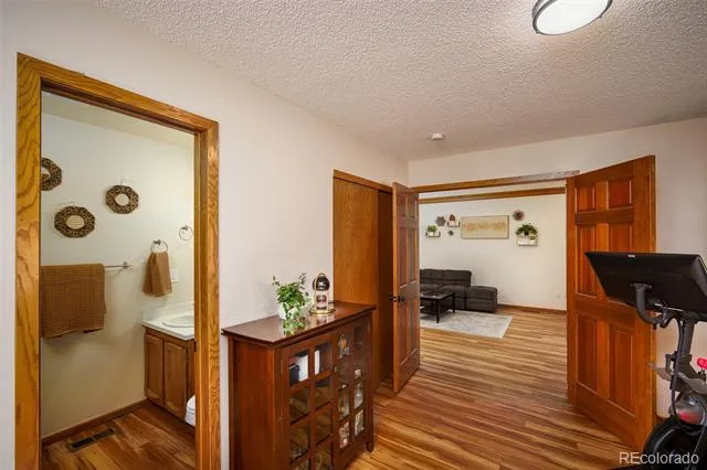 3147 E Long Circle Littleton, CO 80122