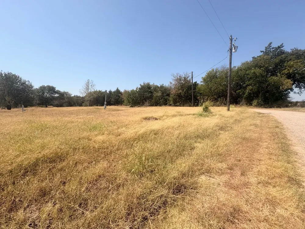 706 County Road 2505 Bonham, TX 75418