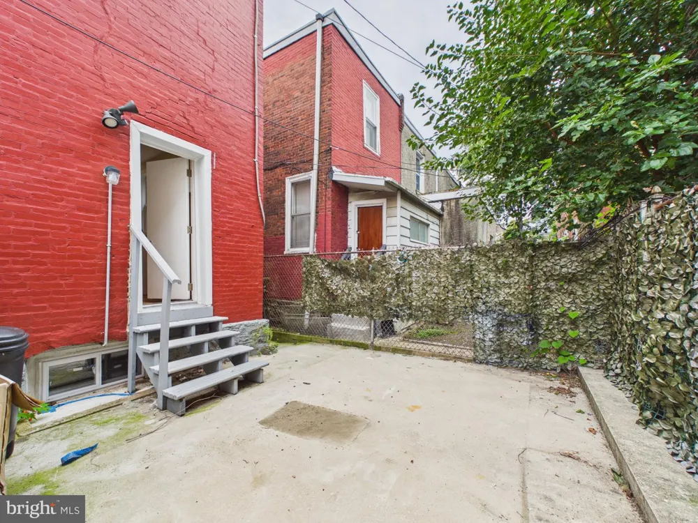 5503 MASTER STREET Philadelphia, PA 19131