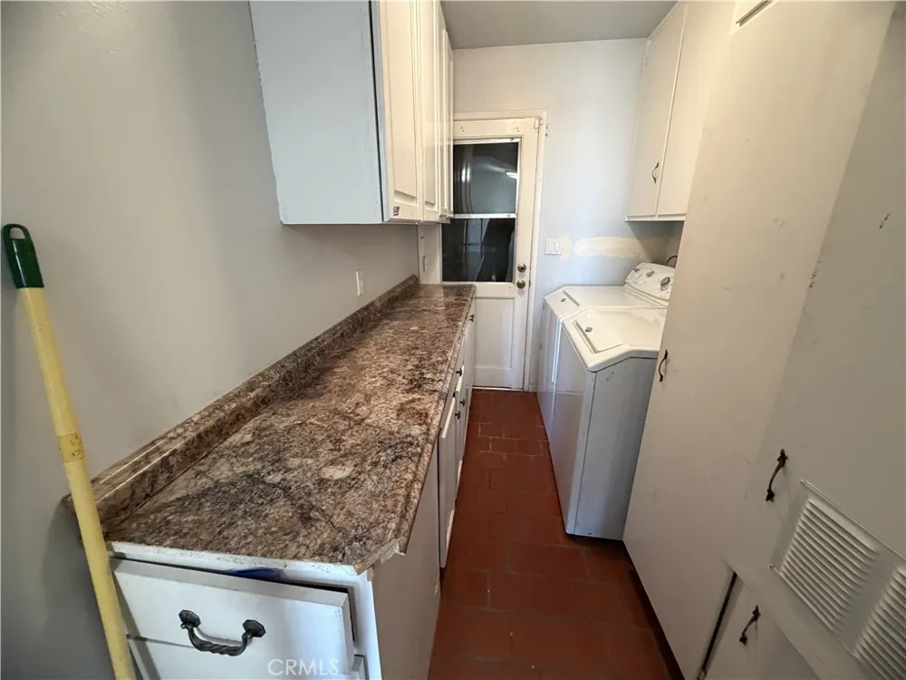 30 Hilltop Terrace Barstow, CA 92311