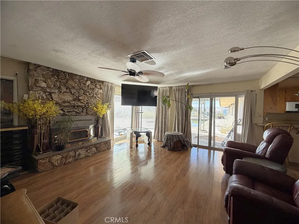 30 Hilltop Terrace Barstow, CA 92311