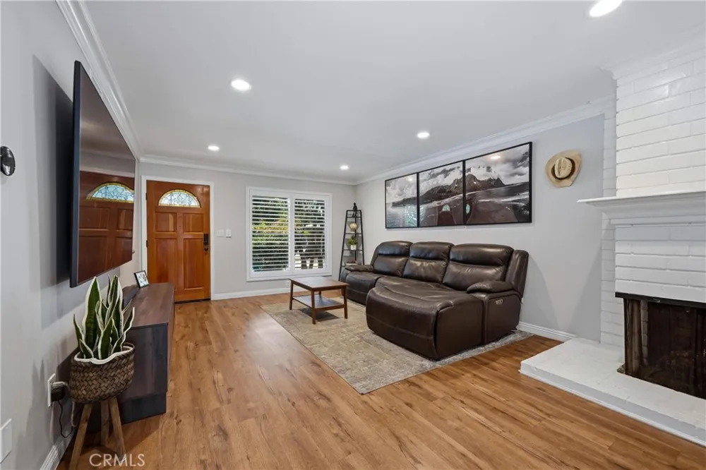 3131 Laurel Avenue #9 Fullerton, CA 92835