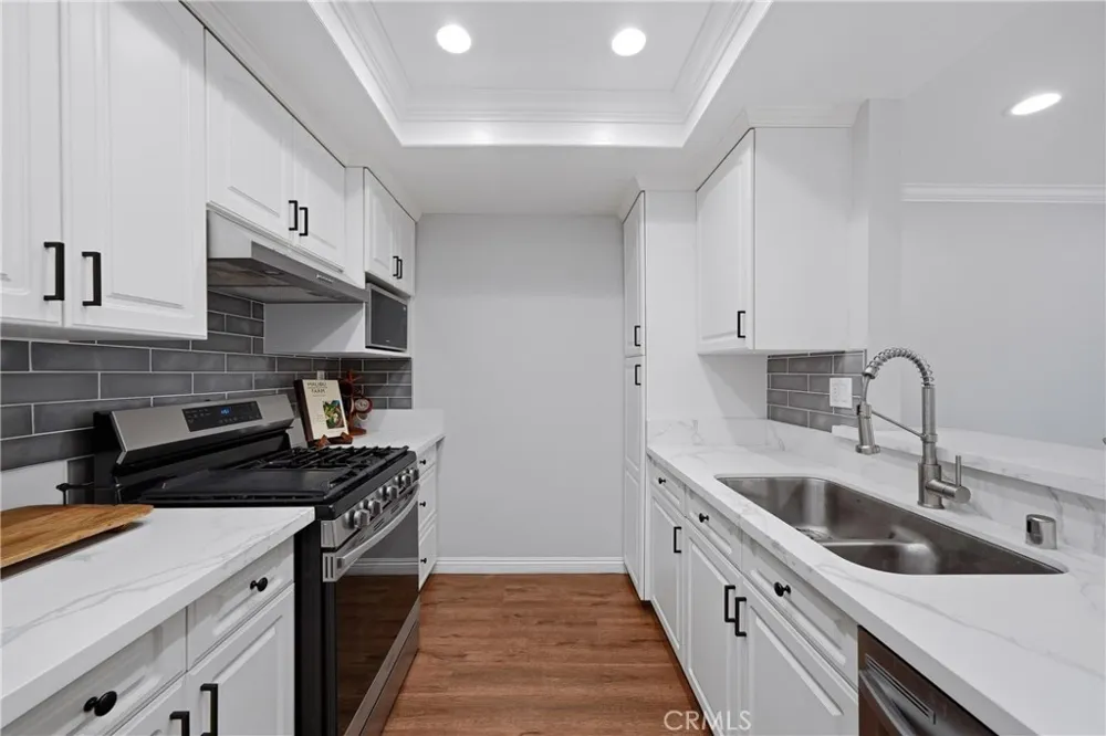 3131 Laurel Avenue #9 Fullerton, CA 92835