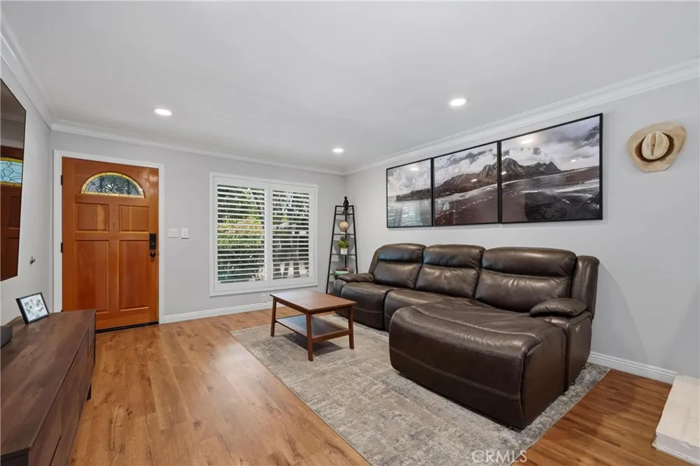 3131 Laurel Avenue #9 Fullerton, CA 92835