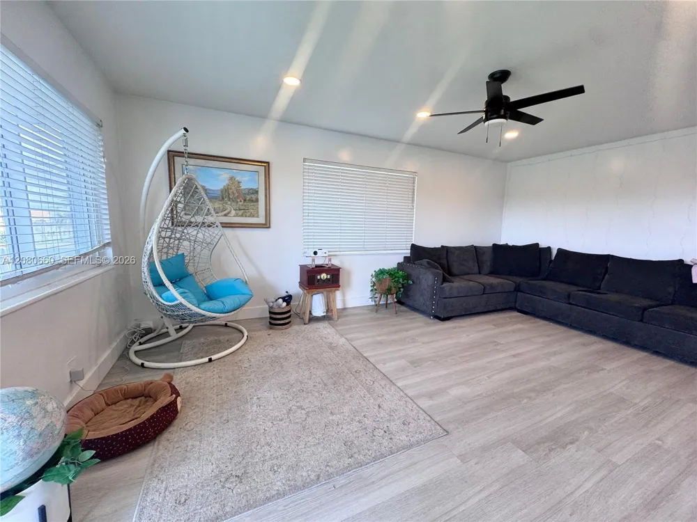 455 Golden Isles Dr #310 Hallandale Beach, FL 33009