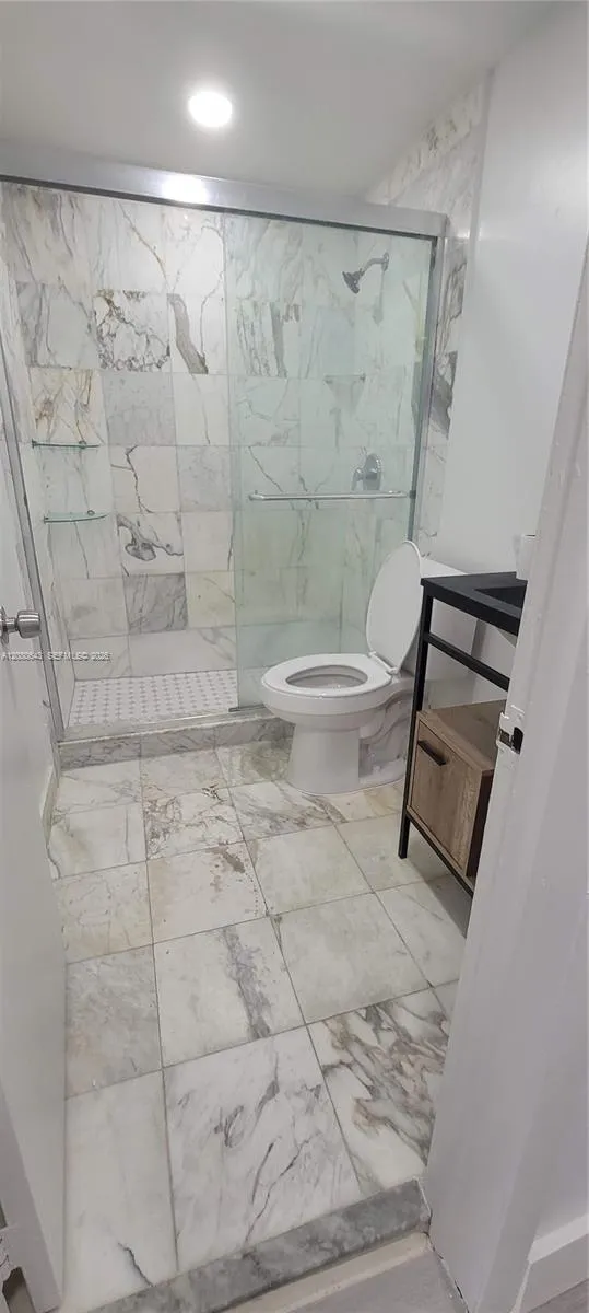 455 Golden Isles Dr #310 Hallandale Beach, FL 33009