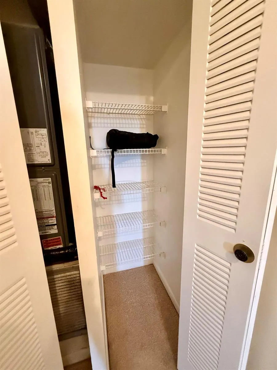 31 Springdale Circle Palm Springs, FL 33461