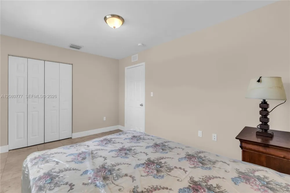 1990 NW 4th Ct #10 Miami, FL 33136