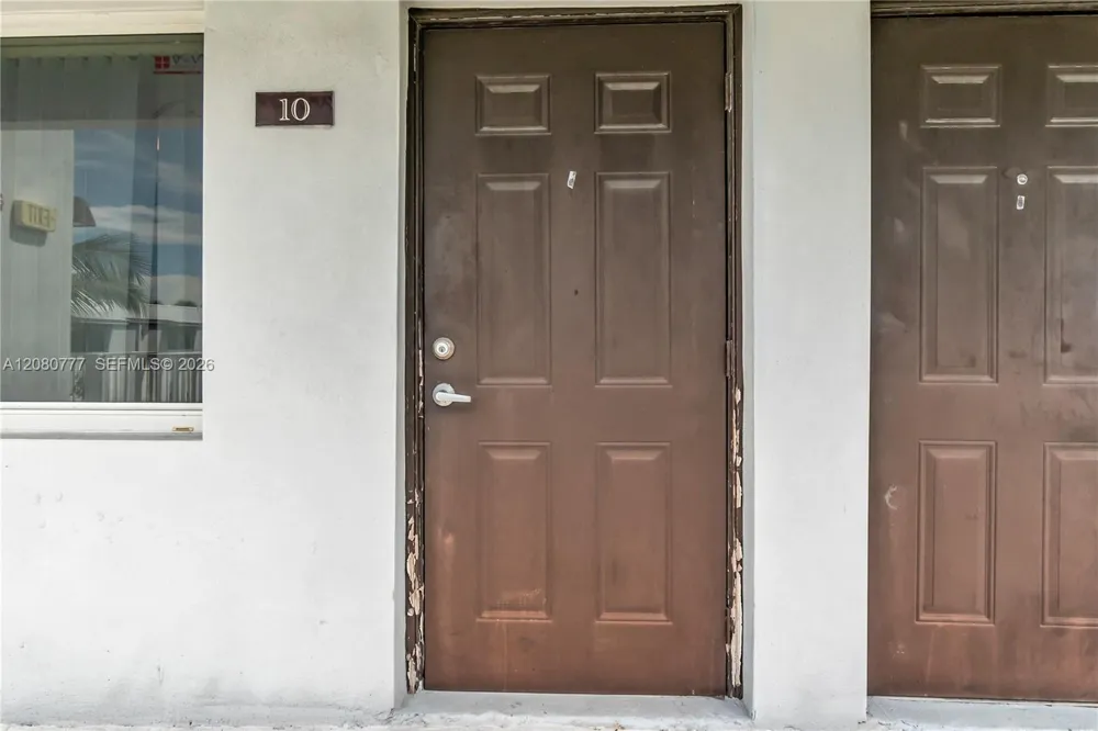 1990 NW 4th Ct #10 Miami, FL 33136