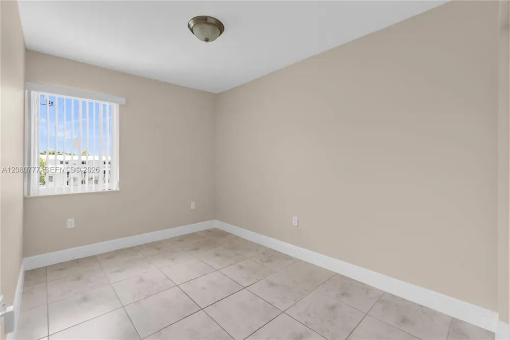 1990 NW 4th Ct #10 Miami, FL 33136