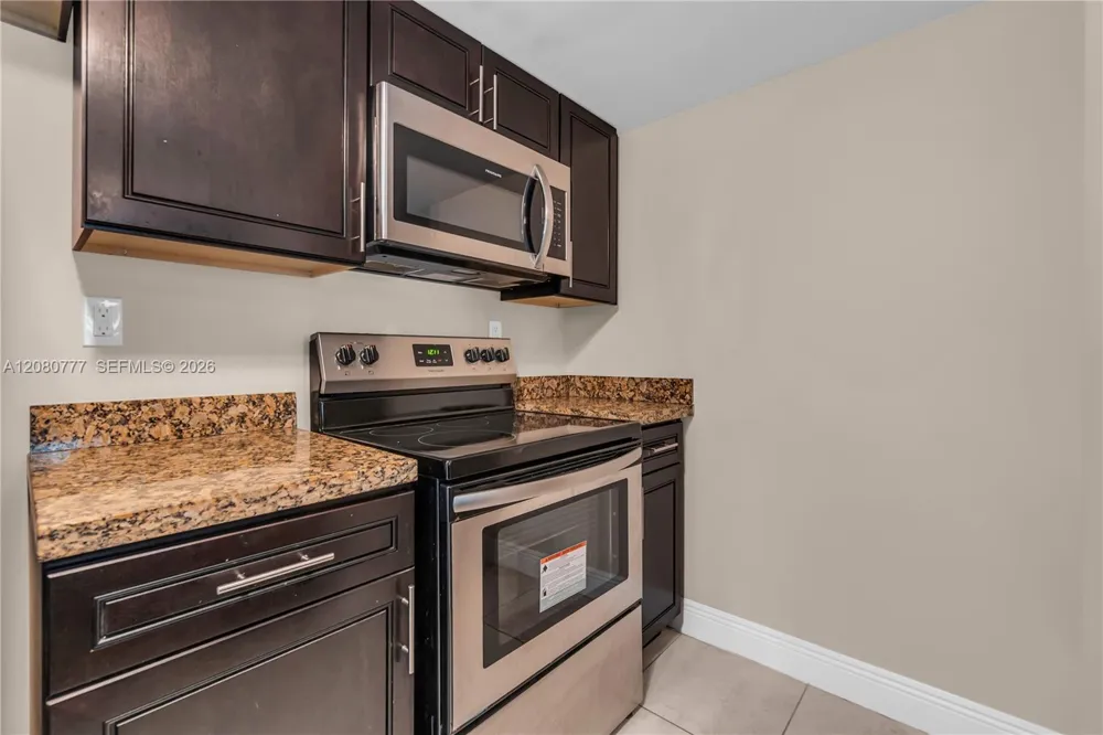 1990 NW 4th Ct #10 Miami, FL 33136