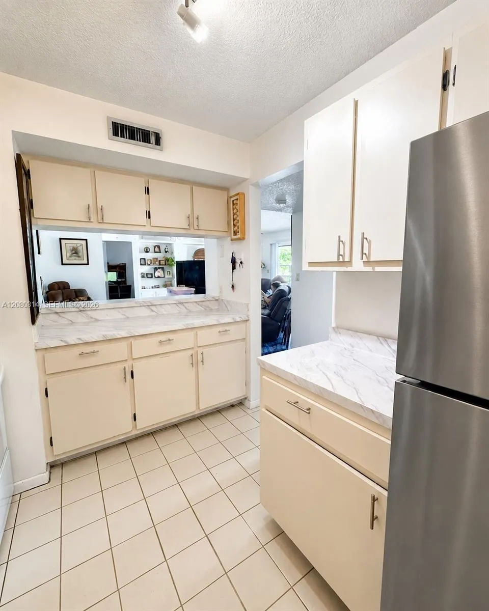 20761 NE 4 PL #204 Aventura, FL 33179