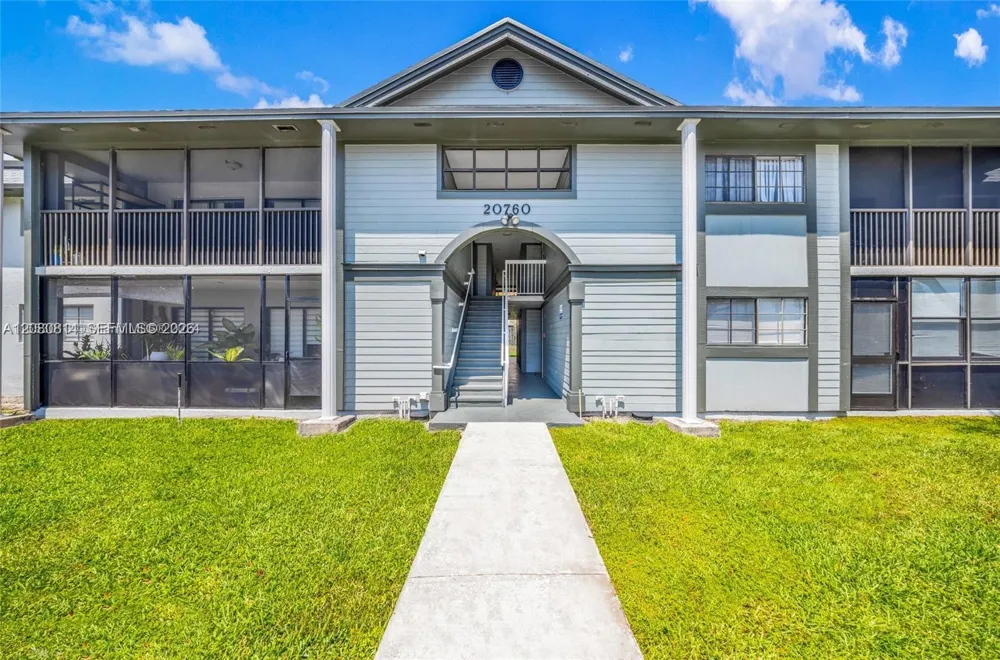 20761 NE 4 PL #204 Aventura, FL 33179