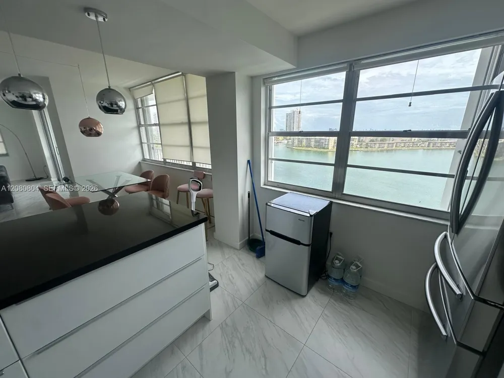 2801 NE 183rd St #1016W Aventura, FL 33160