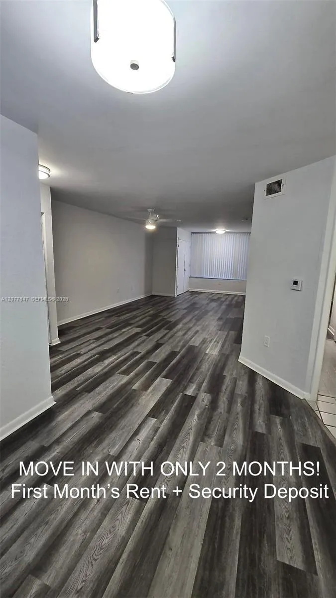 2881 Oakland Forest Dr #103 Oakland Park, FL 33309