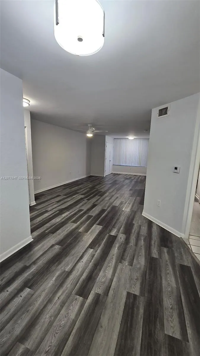 2881 Oakland Forest Dr #103 Oakland Park, FL 33309