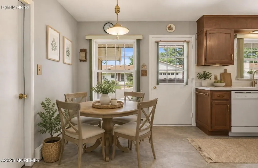 995 Argyll Circle #B Lakewood, NJ 08701