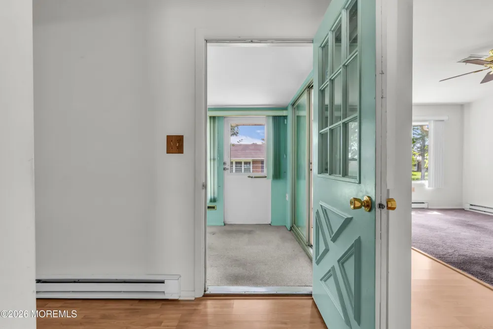 995 Argyll Circle #B Lakewood, NJ 08701