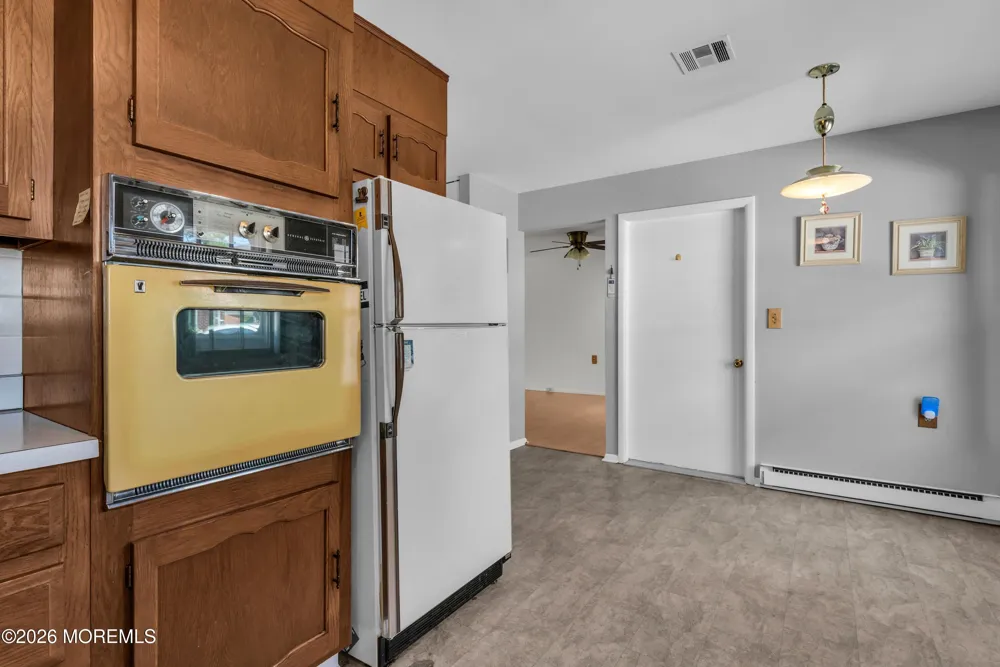 995 Argyll Circle #B Lakewood, NJ 08701