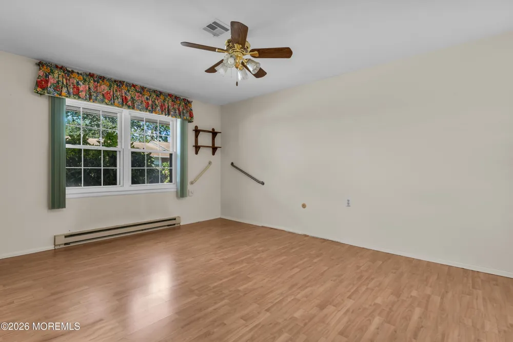 995 Argyll Circle #B Lakewood, NJ 08701