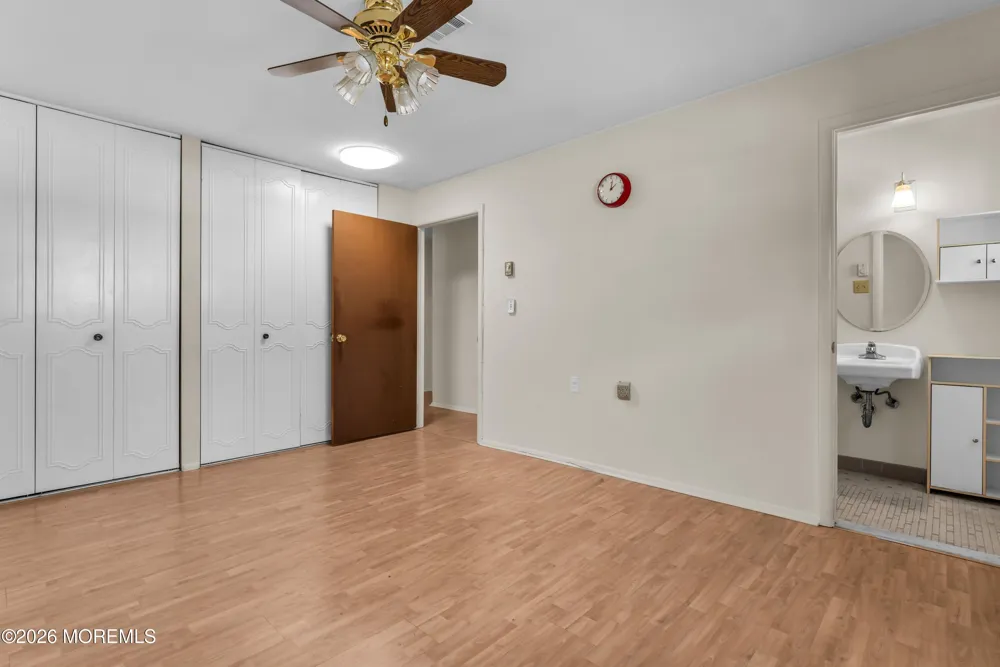 995 Argyll Circle #B Lakewood, NJ 08701