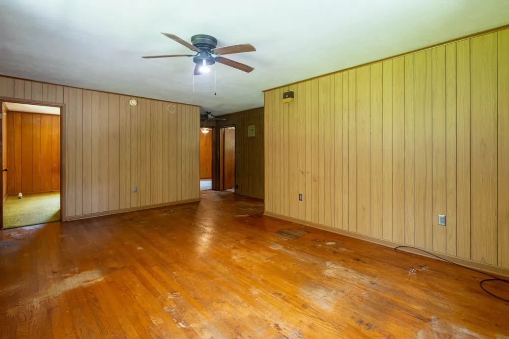 265 Country Ln Lenoir City, TN 37771