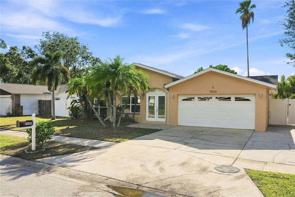 9500 118TH LANE Seminole, FL 33772