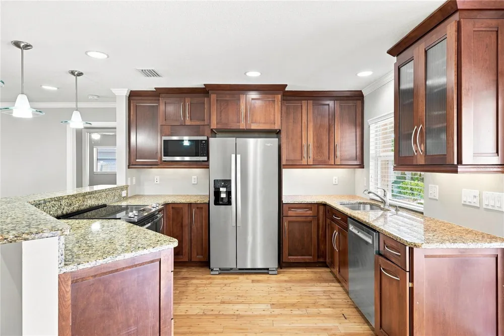 9500 118TH LANE Seminole, FL 33772