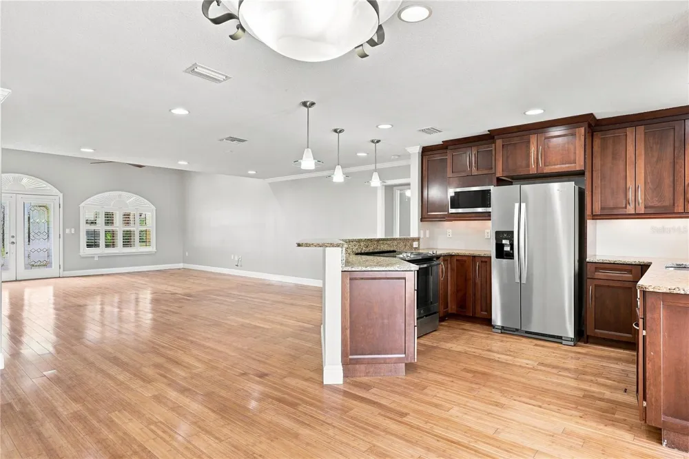 9500 118TH LANE Seminole, FL 33772