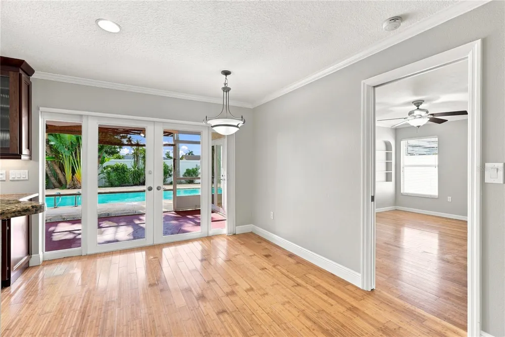 9500 118TH LANE Seminole, FL 33772