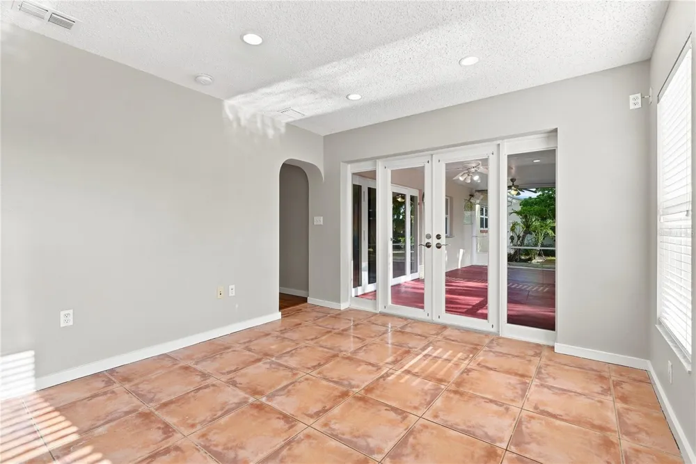 9500 118TH LANE Seminole, FL 33772