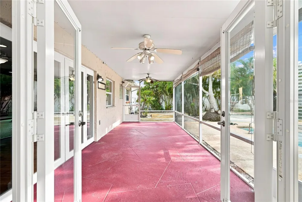 9500 118TH LANE Seminole, FL 33772