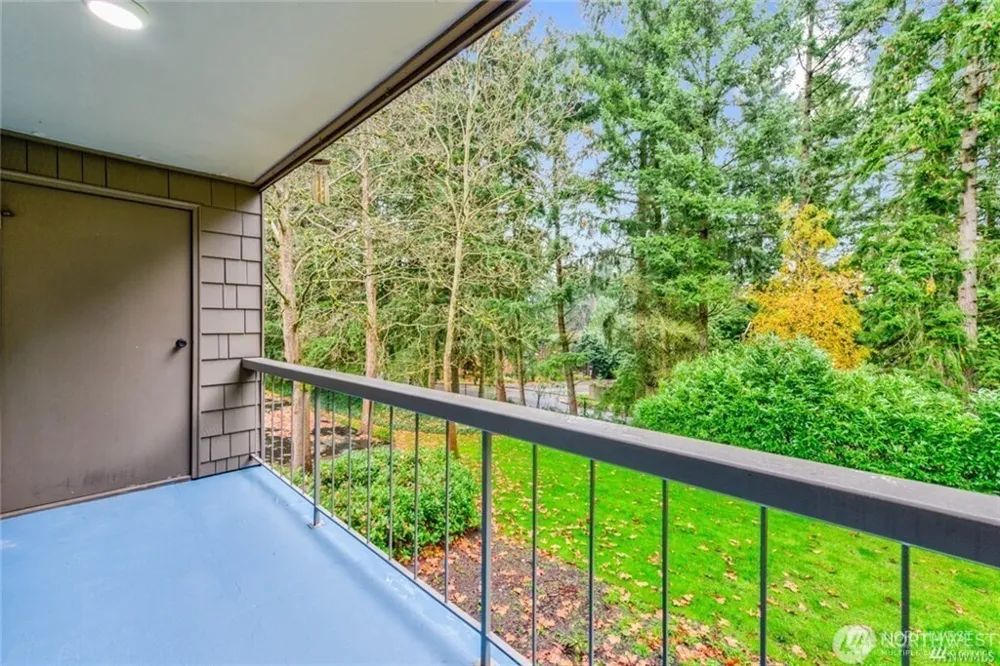 6858 139th Avenue NE #708 Redmond, WA 98052