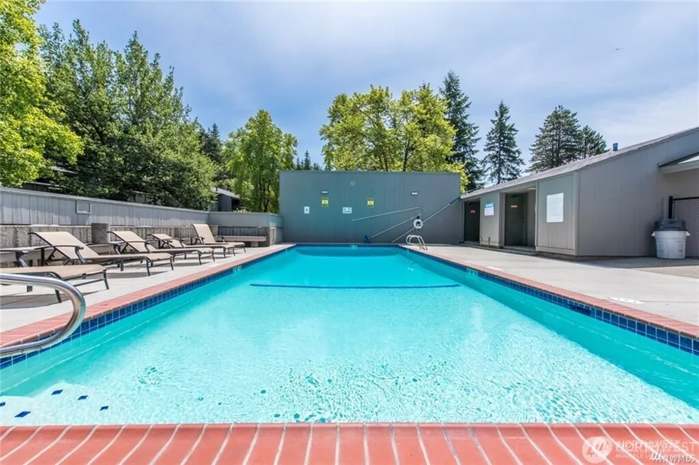 6858 139th Avenue NE #708 Redmond, WA 98052