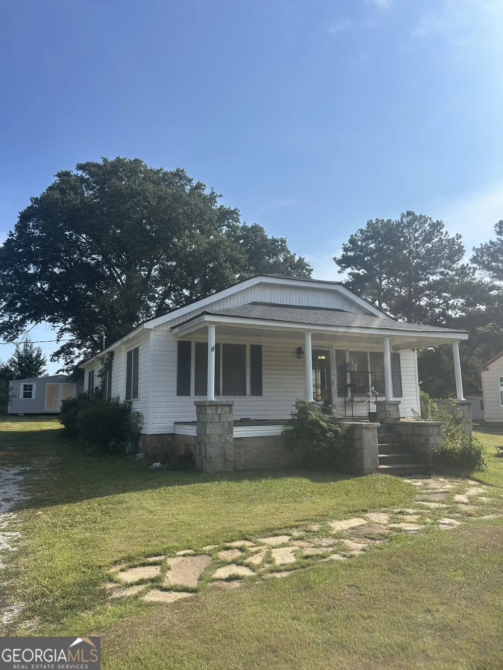 63 Clairmont AVE Elberton, GA 30635