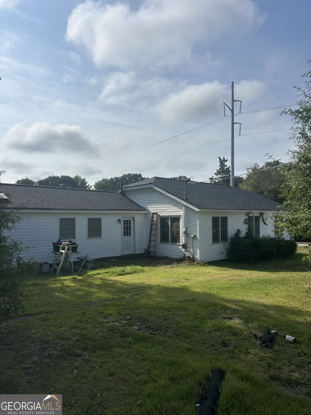 63 Clairmont AVE Elberton, GA 30635