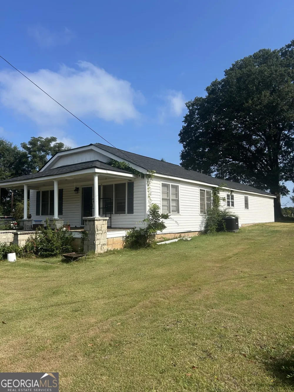 63 Clairmont AVE Elberton, GA 30635