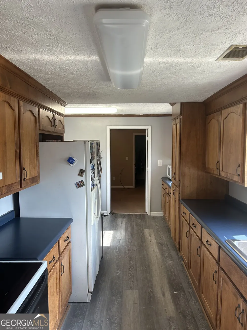 63 Clairmont AVE Elberton, GA 30635