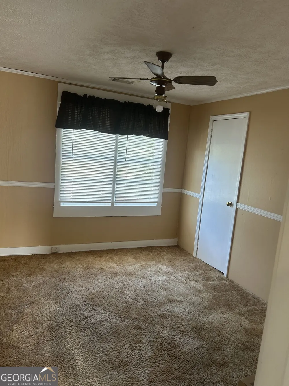 63 Clairmont AVE Elberton, GA 30635