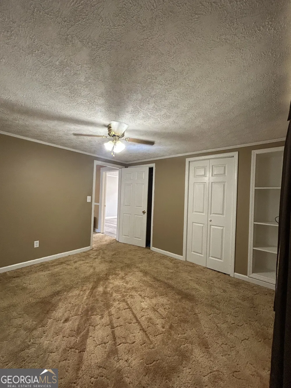 63 Clairmont AVE Elberton, GA 30635